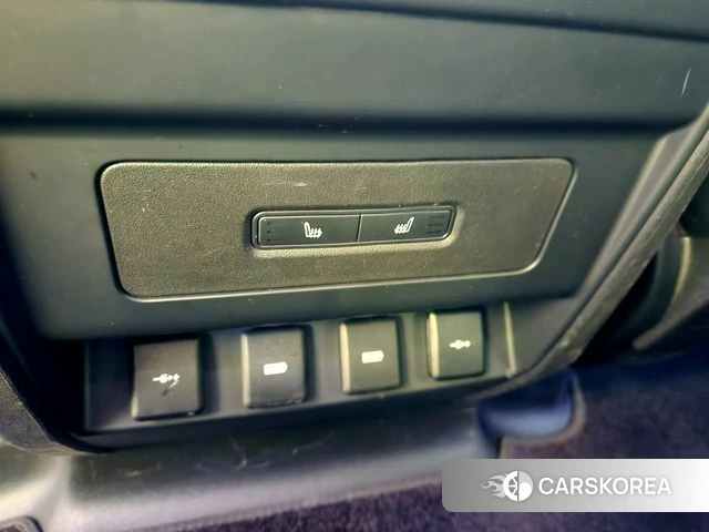 Land Rover Defender (L663) id 4284123 из Кореи 11