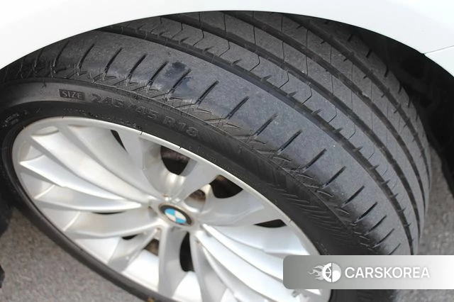 BMW 5 Series (G30) id 3835002 из Кореи 11