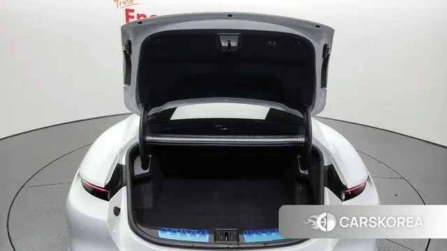 Porsche Taycan id 3671416 из Кореи 11