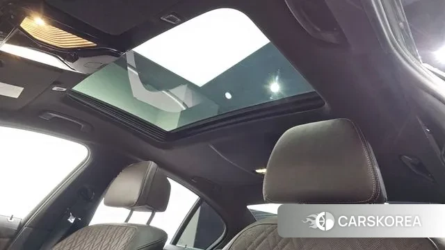 BMW 5 Series (G30) id 3702706 из Кореи 11