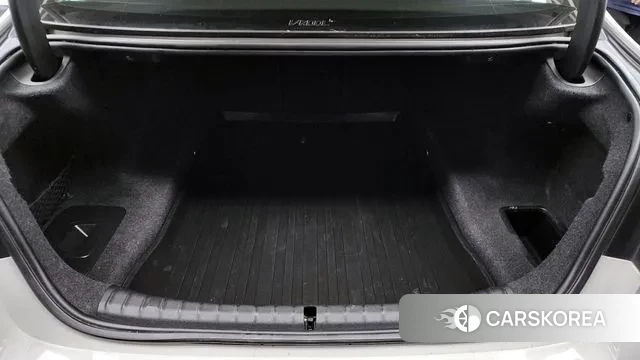 BMW 5 Series (G30) id 3627188 из Кореи 11