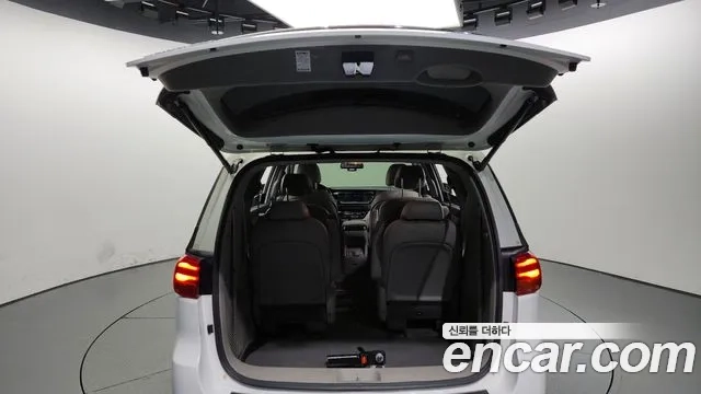 Kia The New Carnival id 2922364 из Кореи 11