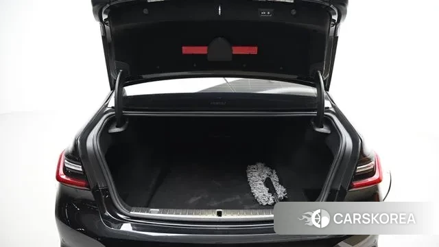 BMW 7 Series (G11) id 3593090 из Кореи 11