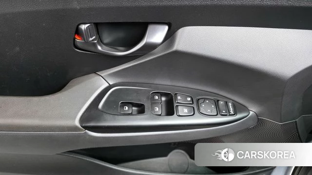 Hyundai Veloster (JS) id 4310934 из Кореи 11