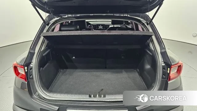 Kia Stonic id 3607712 из Кореи 11