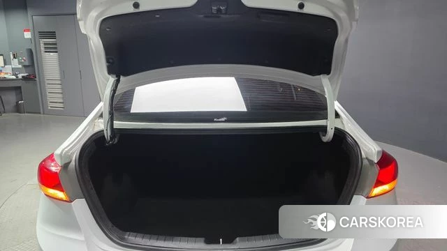 Hyundai Avante AD id 3911875 из Кореи 11