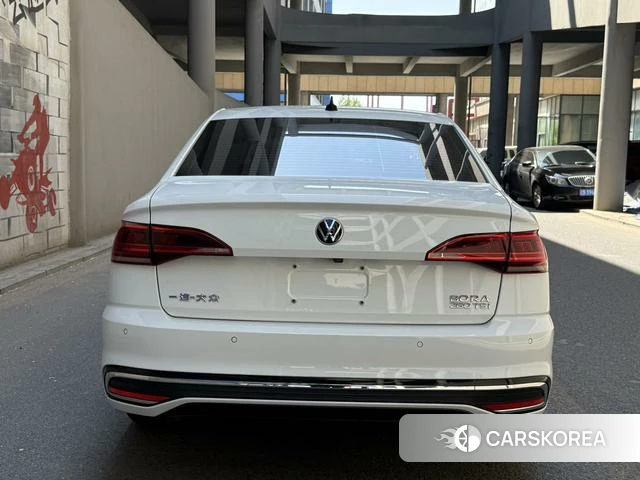 Volkswagen Bora id 4306937 из Китая 11