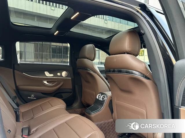 Mercedes-Benz E-class id 4298448 из Китая 11