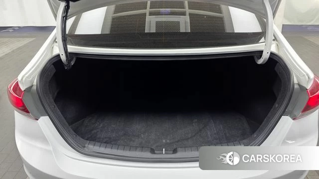 Hyundai Avante AD id 4652379 из Кореи 11