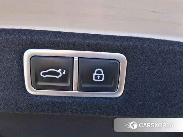 Hyundai Grandeur (GN7) id 3964277 из Кореи 11