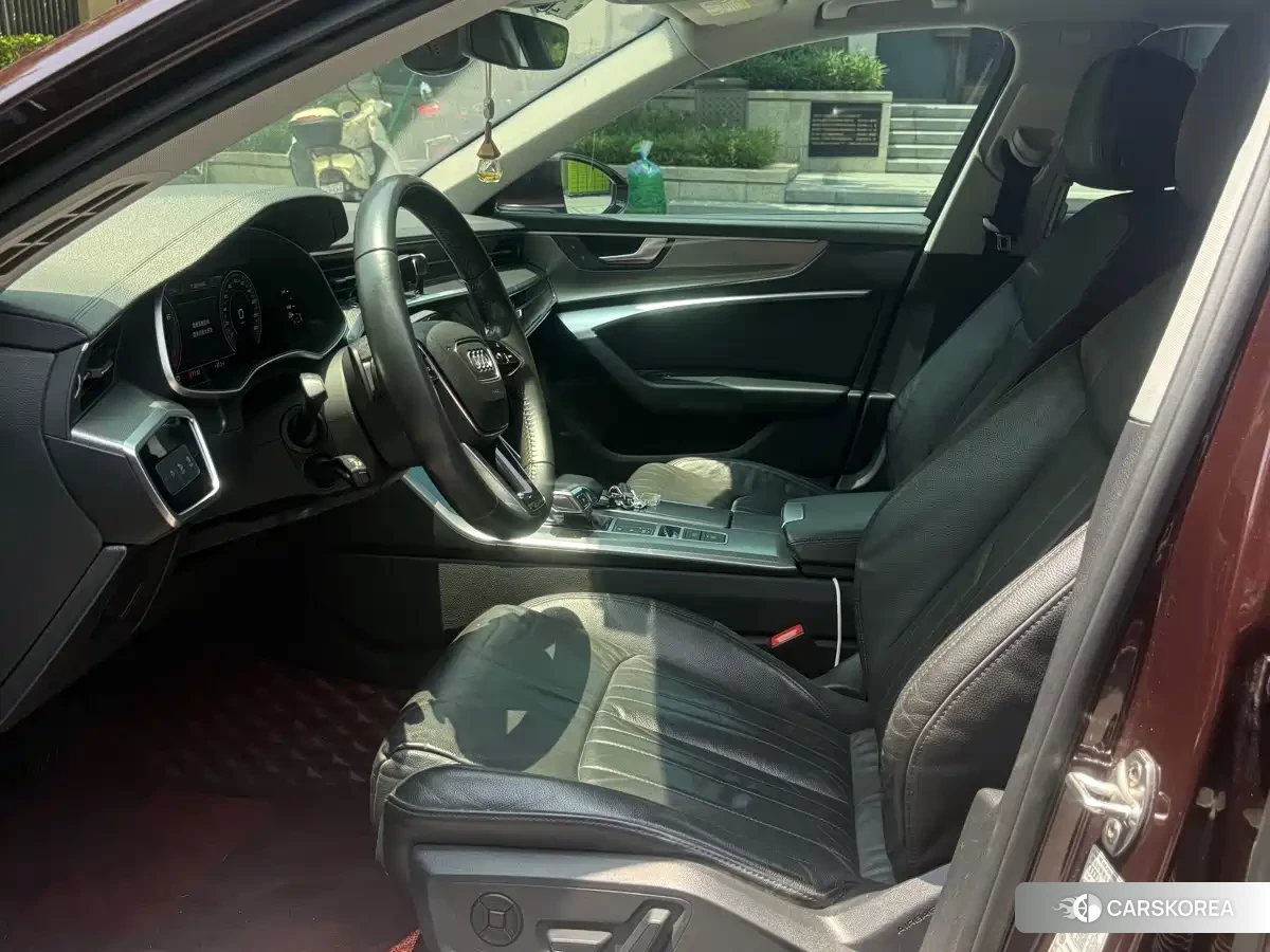Audi A6L id 4546666 из Китая 11