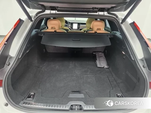 Volvo V90 Cross-Country id 2883732 из Кореи 11