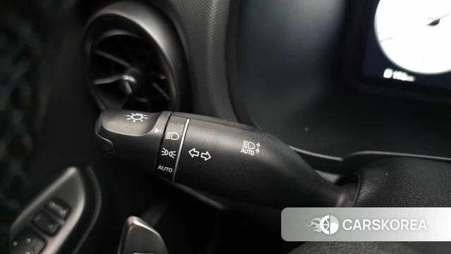 Hyundai The New Kona id 4506616 из Кореи 11