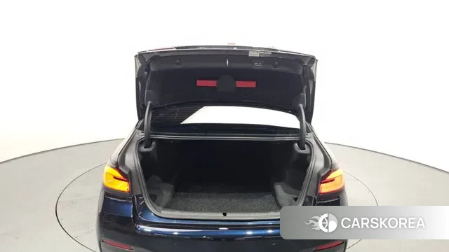 BMW 5 Series (G30) id 3567317 из Кореи 11