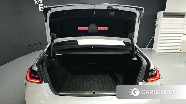 BMW 7 Series (G11) id 3060196 из Кореи 11