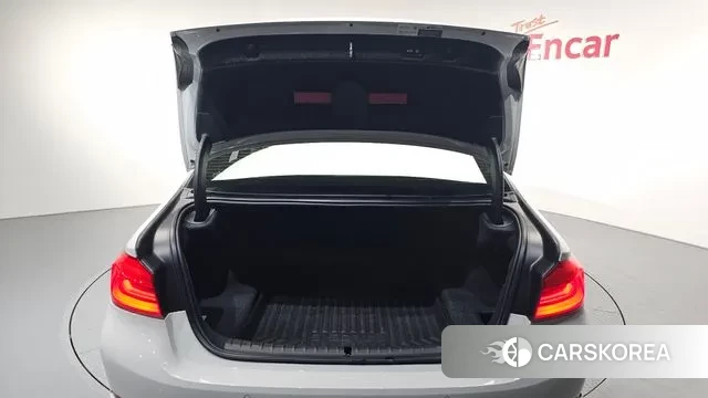 BMW 5 Series (G30) id 3374983 из Кореи 11