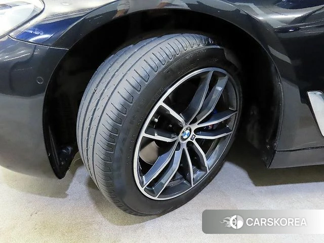 BMW 5 Series (G30) id 4281765 из Кореи 11