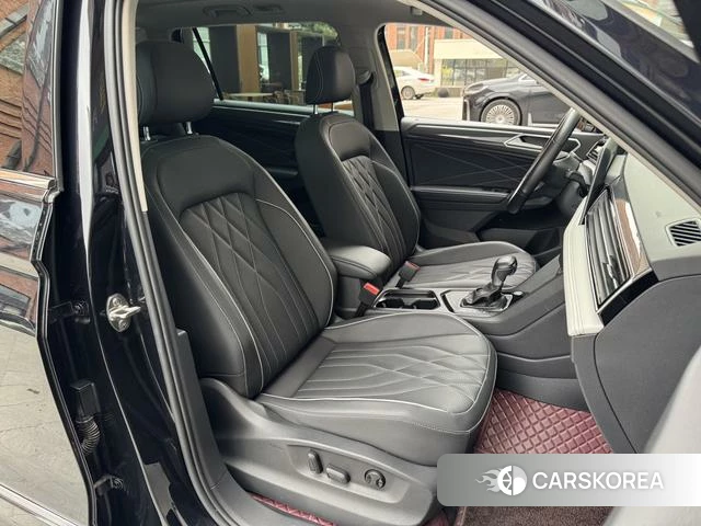 Volkswagen Tiguan L id 4297225 из Китая 11
