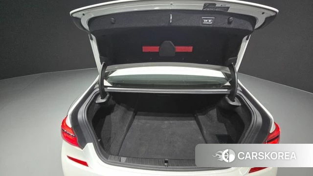 BMW 7 Series (G11) id 3801696 из Кореи 11