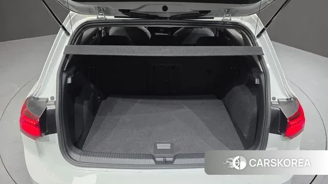 Volkswagen Golf 8th Generation id 3706622 из Кореи 11