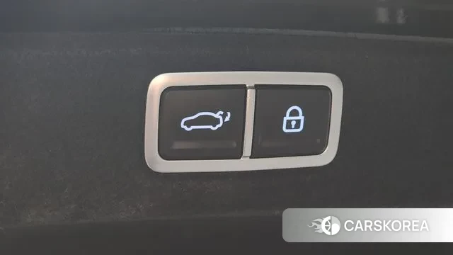 Hyundai Grandeur (GN7) id 3685211 из Кореи 11