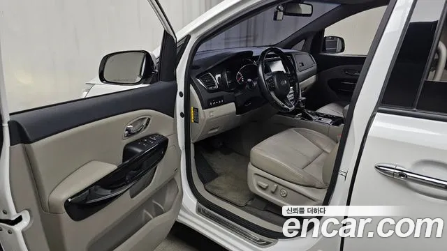 Kia The New Carnival id 2700896 из Кореи 11