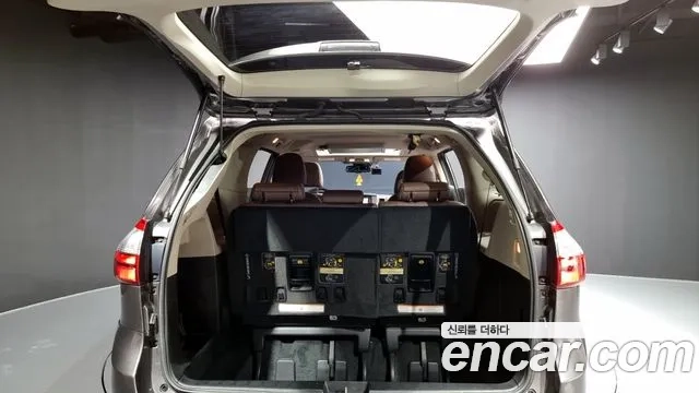 Toyota Sienna id 2956951 из Кореи 11