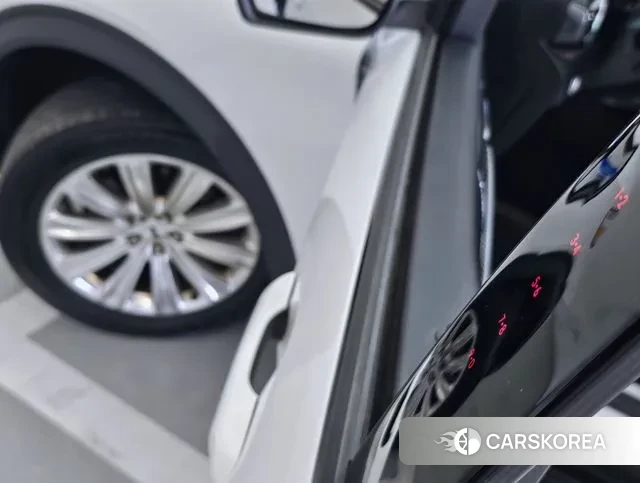 Ford Explorer 6th Generation id 3379617 из Кореи 11