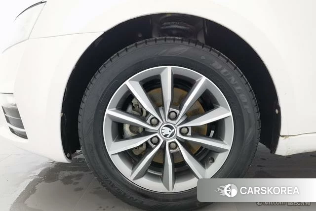 Skoda Octavia id 4254318 из Китая 11