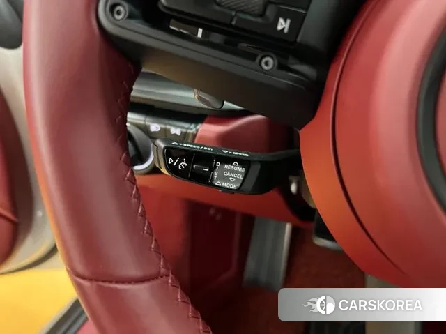 Porsche 911(992) id 3365358 из Кореи 11