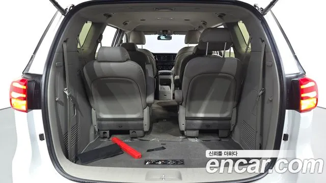 Kia The New Carnival id 2455438 из Кореи 11