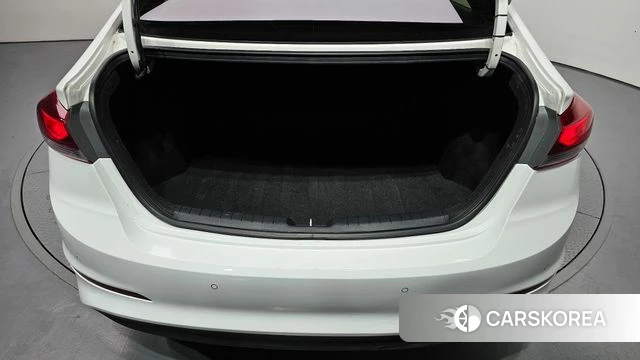 Hyundai Avante AD id 4459559 из Кореи 11