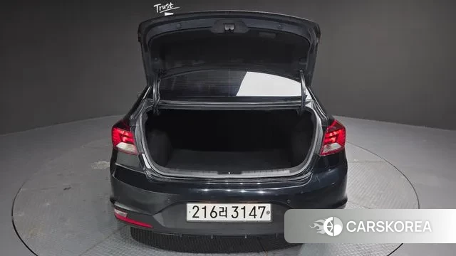 Hyundai The New Avante AD id 3622037 из Кореи 11