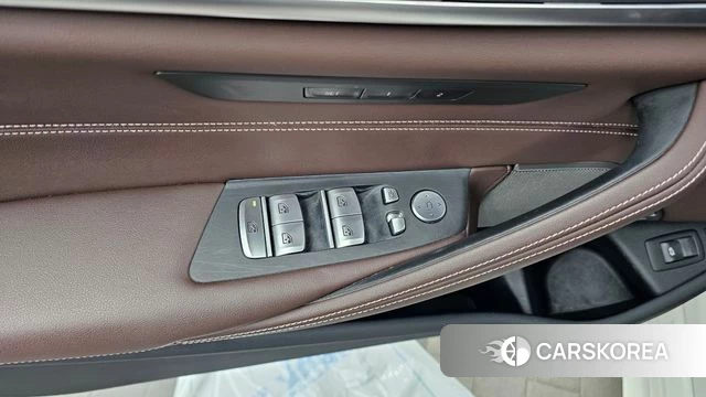BMW 5 Series (G30) id 4489997 из Кореи 11