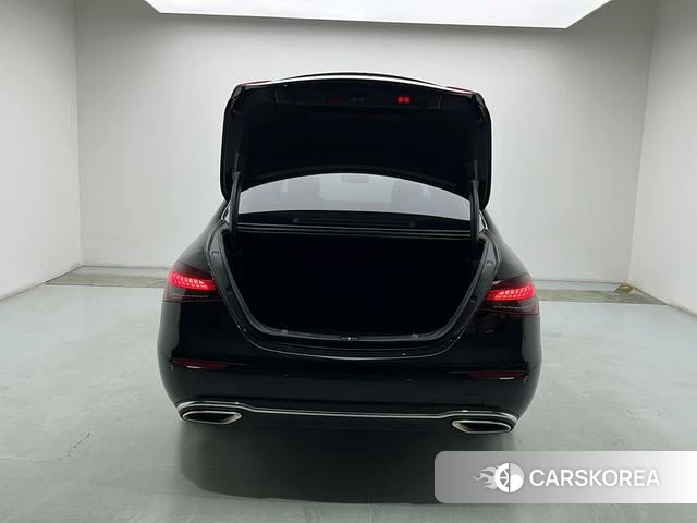 Mercedes-Benz E-class id 4272764 из Китая 11