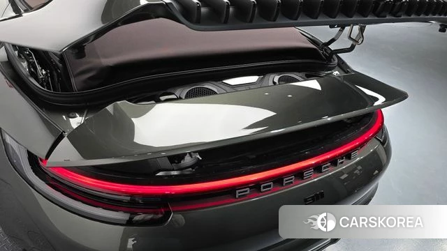 Porsche 911(992) id 3850840 из Кореи 11