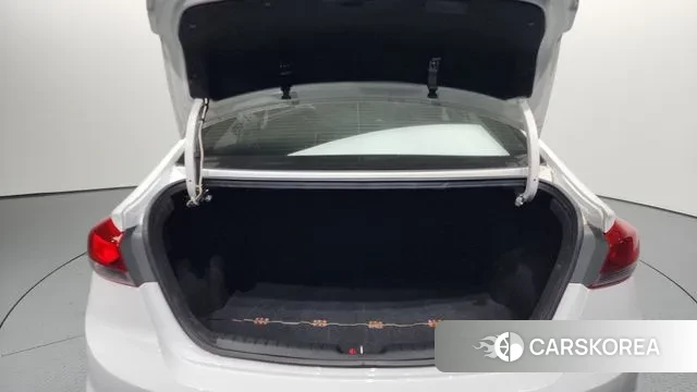 Hyundai Avante AD id 3574134 из Кореи 11