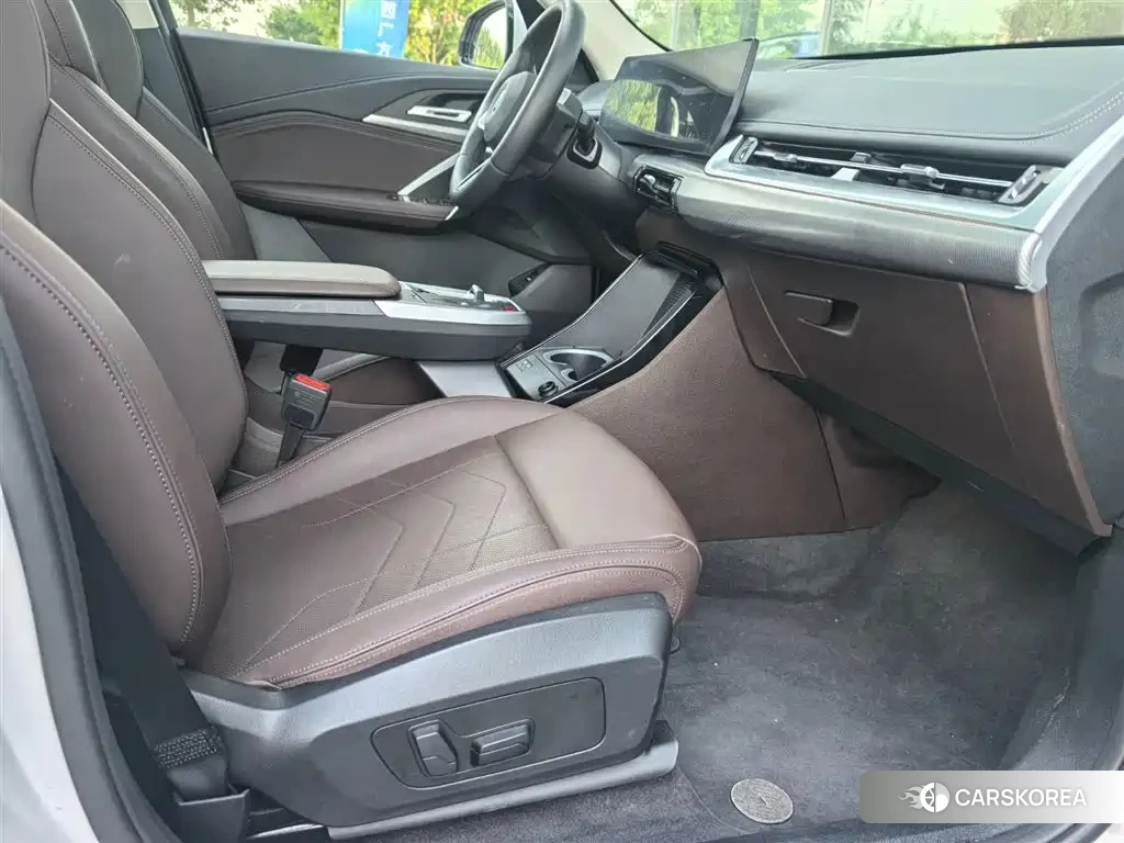 BMW iX1 id 4653977 из Китая 11