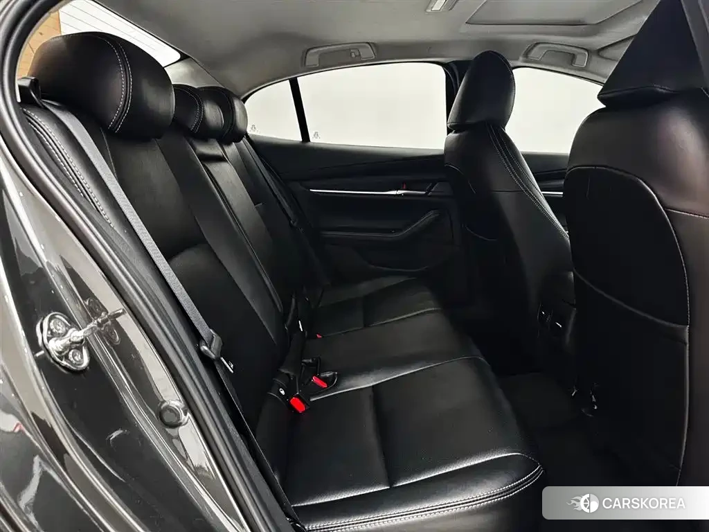 Mazda 3 id 4644725 из Китая 11