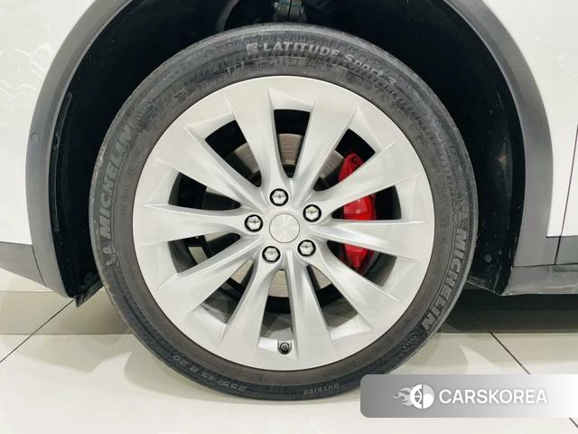 Tesla Model X id 4213001 из Китая 11