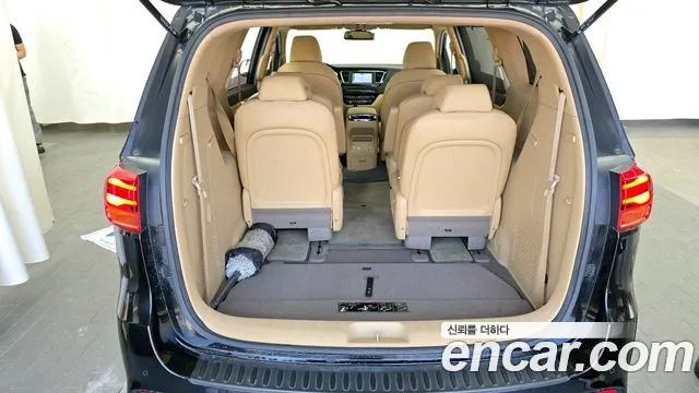 Kia The New Carnival id 2713233 из Кореи 11