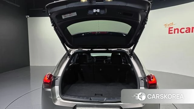Lexus UX250h id 3872464 из Кореи 11