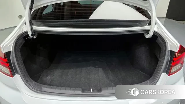 Hyundai The New Avante AD id 3413105 из Кореи 11