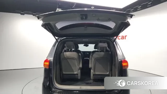 Kia All New Carnival id 3641842 из Кореи 11