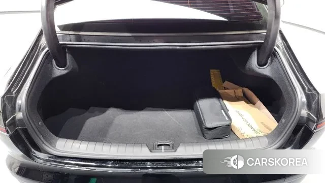 Hyundai Grandeur Hybrid (GN7) id 3576092 из Кореи 11