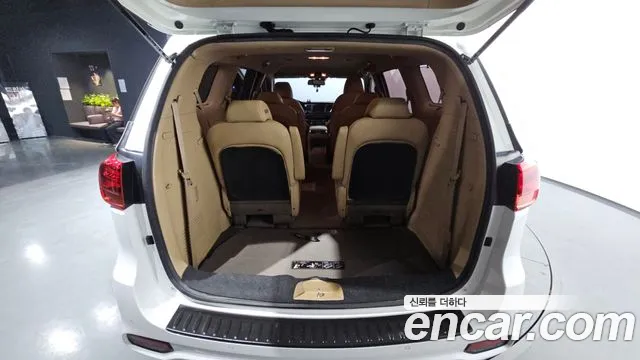 Kia The New Carnival id 2714542 из Кореи 11