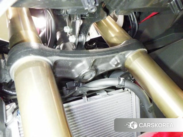 Проданный Honda CBR400R id 4184294 из Японии, фото 11