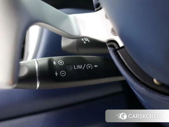 Aston Martin DB11 id 4211419 из Китая 11