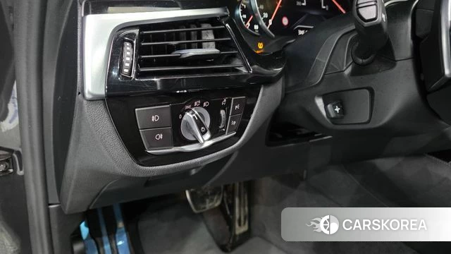 BMW 5 Series (G30) id 4543659 из Кореи 11