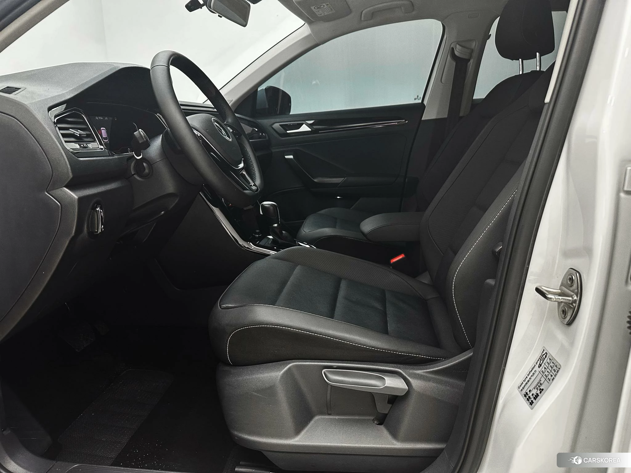 Volkswagen T-Roc id 4510400 из Китая 11